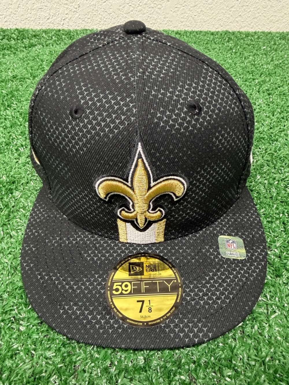 New Era 59FIFTY New Orleans Saints Hat. Multiple sizes 7 1/8, 7 1/4 & 7 5/8